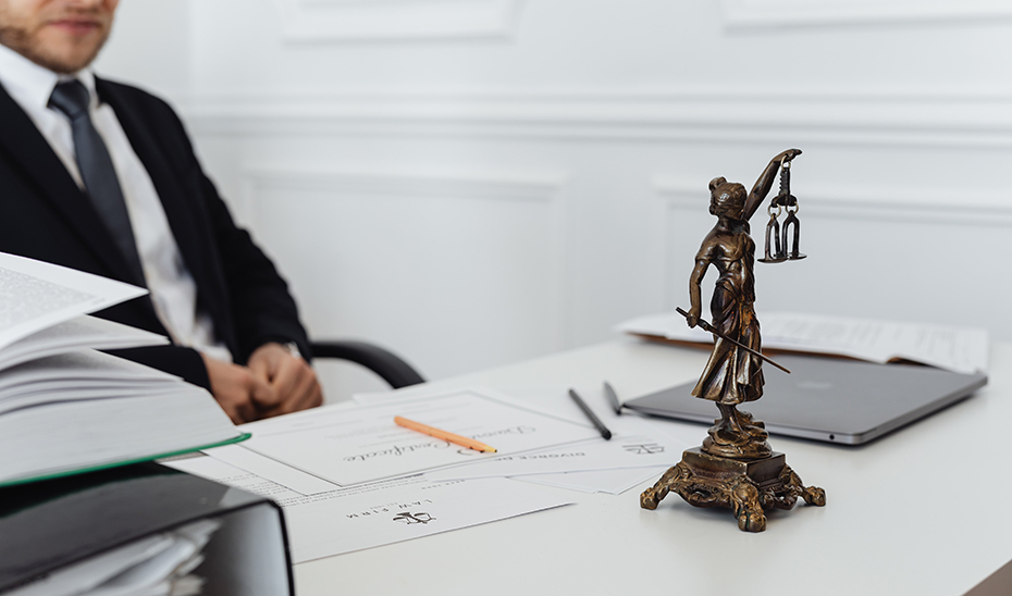 Abogados y procuradores del turno de oficio reciben 11,6 millones por sus servicios del primer trimestre
